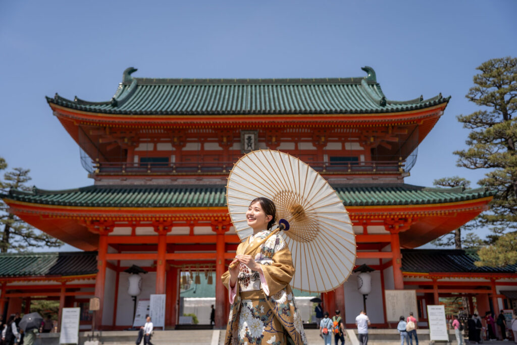 平安神宮成人式前撮り 応天門前にて